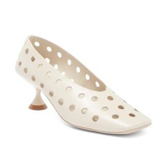 Jeffrey Campbell Suckerpnch Leather Perforated Pump in Ice Size 9